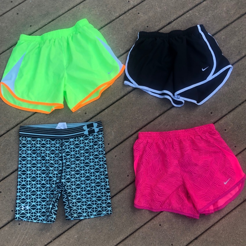 Belts - Picture 2 of 5